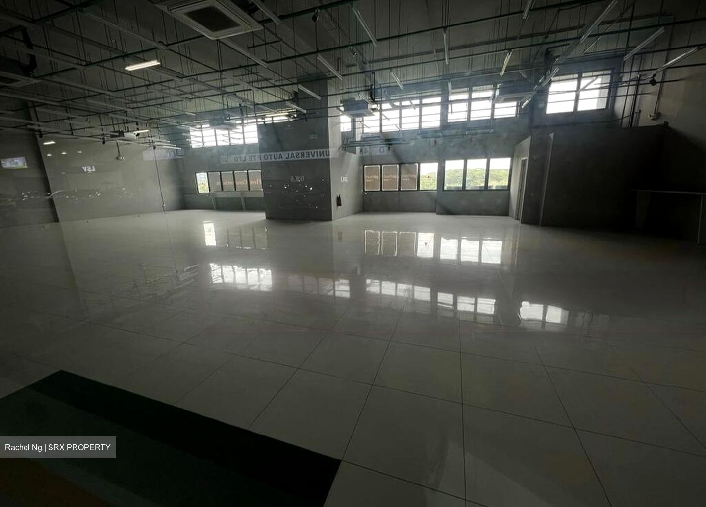 Carros Centre (D25), Factory #481547671